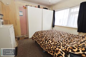 RED BARN ROAD- click for photo gallery